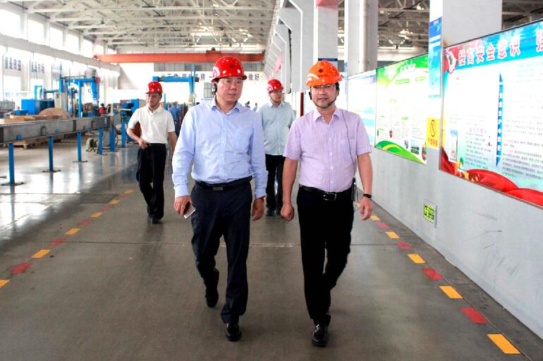 2018年5月25日，，，，，北京航天科工一院副院长史红卫、南大科技董事长韩一律向导来公司旅行