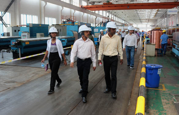 东友邦家标准化官员来新宝GG电缆旅行考察