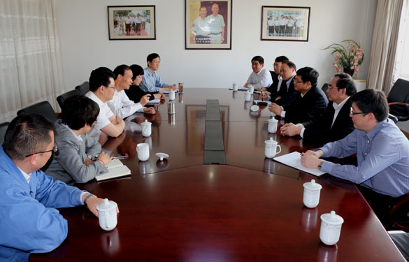 中国工商银行江苏分行副行长宋建华来新宝GG集团走访