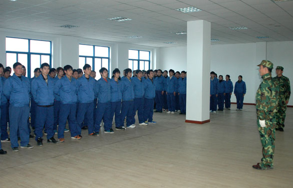 新宝GG2012年新员工军训落下帷幕