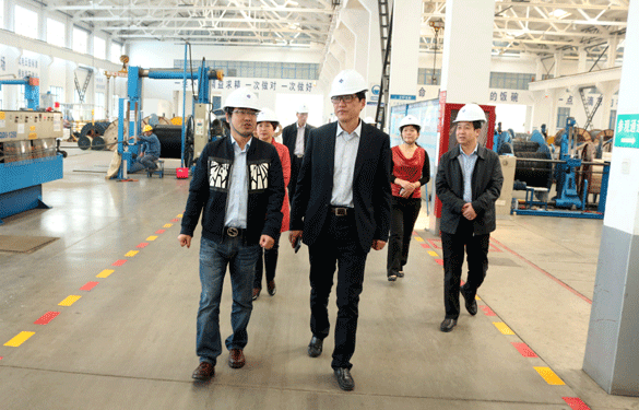 11月6日，，，，，，陕西省长武县考察团来新宝GG电缆旅行交流